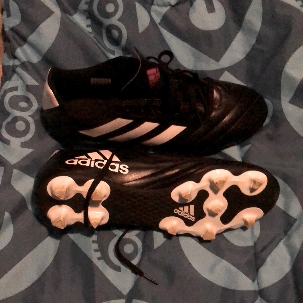 M9.5 Adidas Soccer Cleats